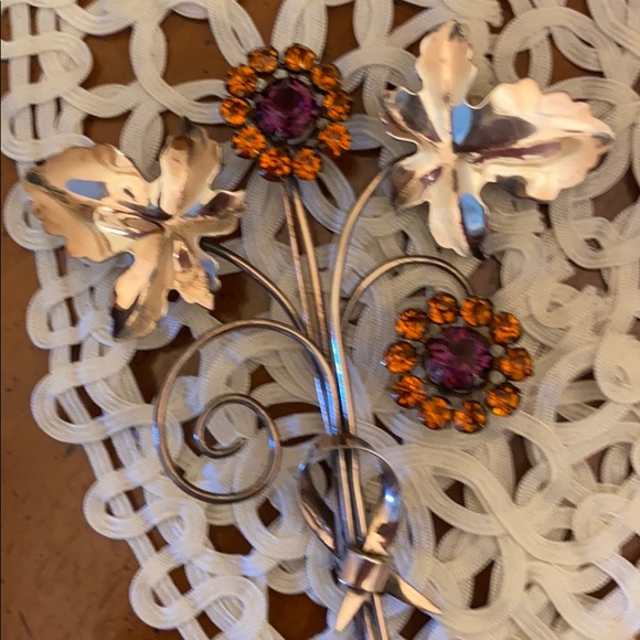 Jewelry - Vintage sterling brooch  Large